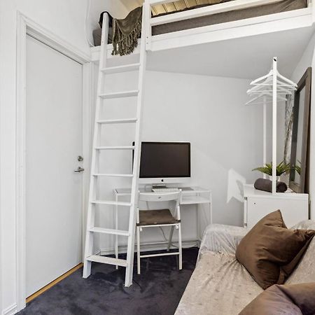 Cozy Room In Central Oslo Grunerlokka Happy Days Bagian luar foto
