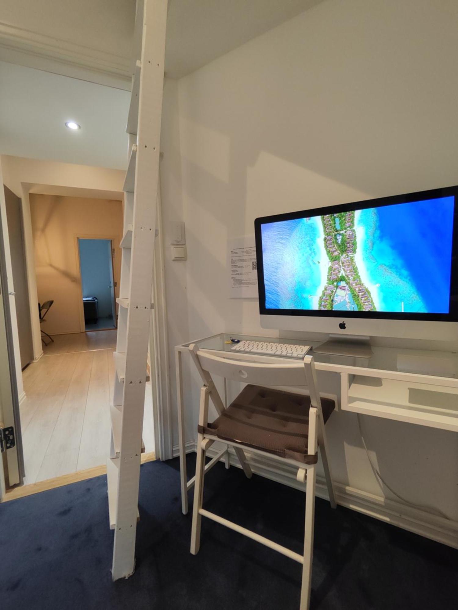 Cozy Room In Central Oslo Grunerlokka Happy Days Bagian luar foto